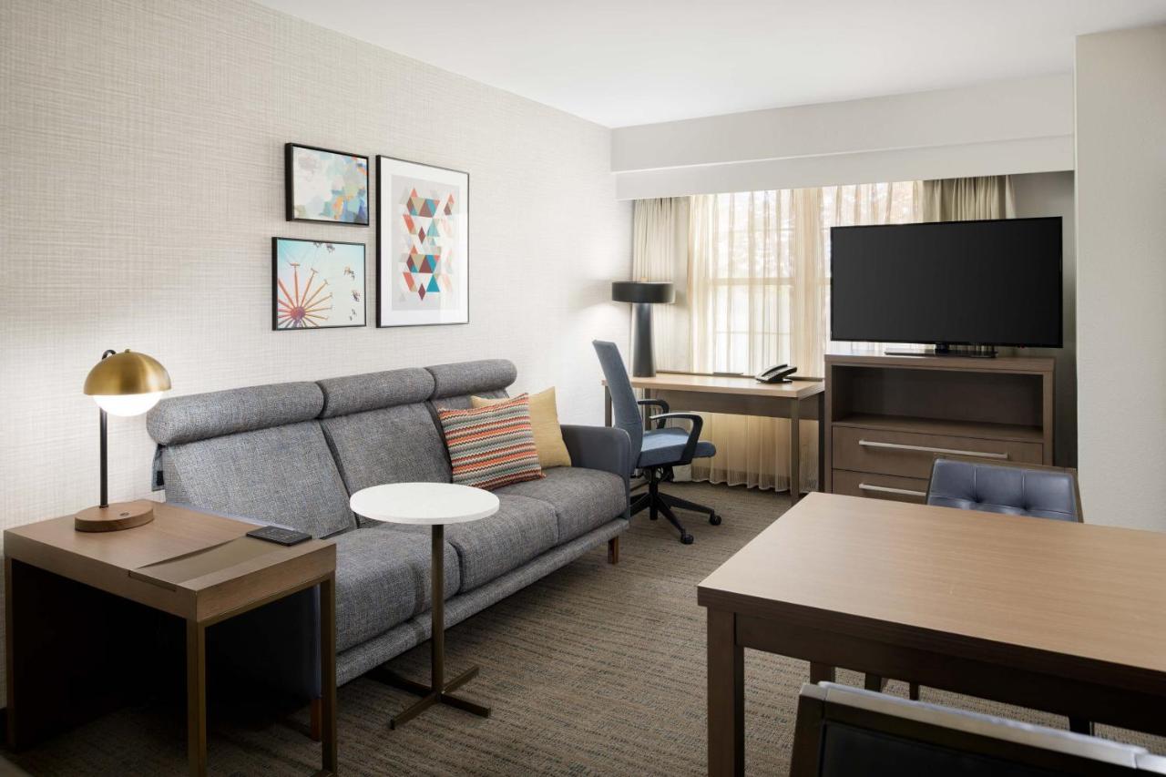 Residence Inn Pleasanton Bagian luar foto