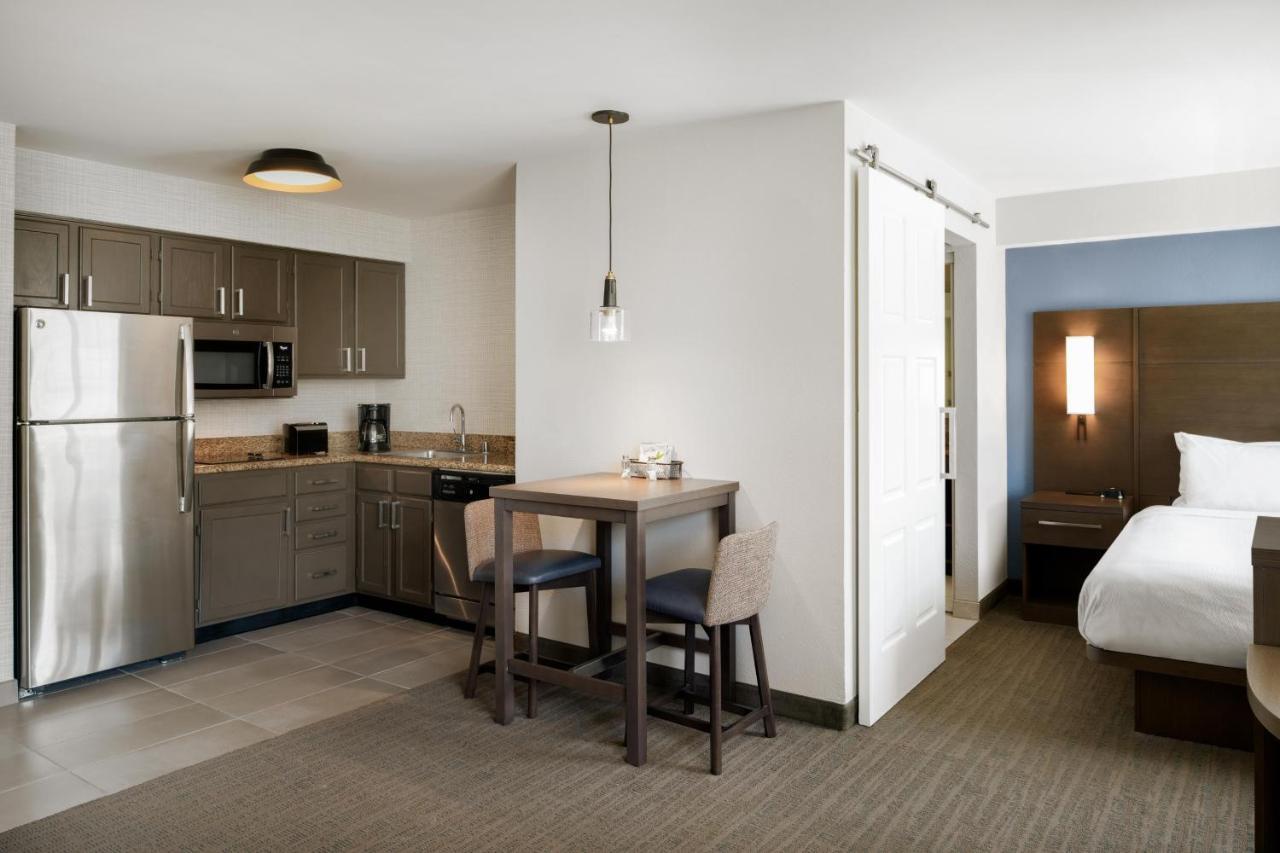 Residence Inn Pleasanton Bagian luar foto