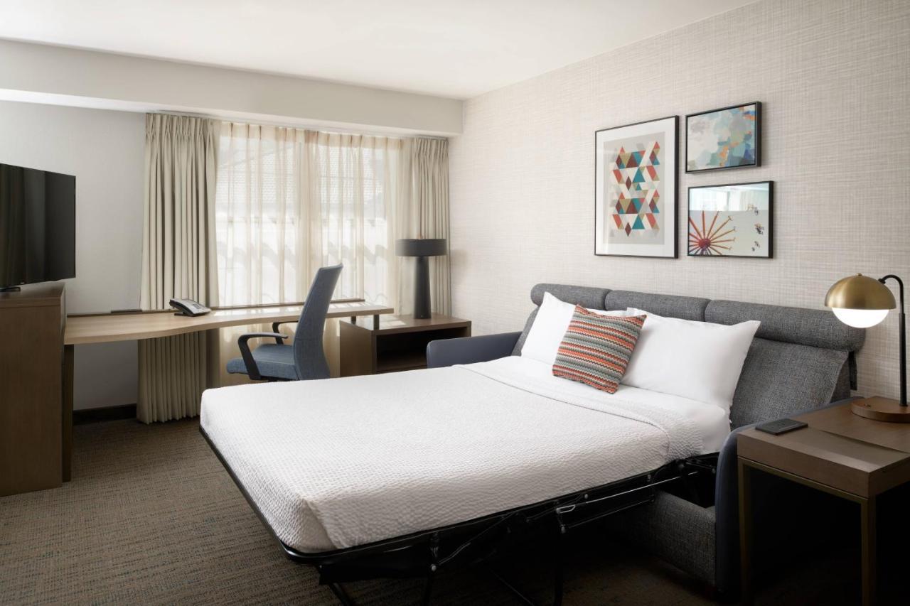 Residence Inn Pleasanton Bagian luar foto