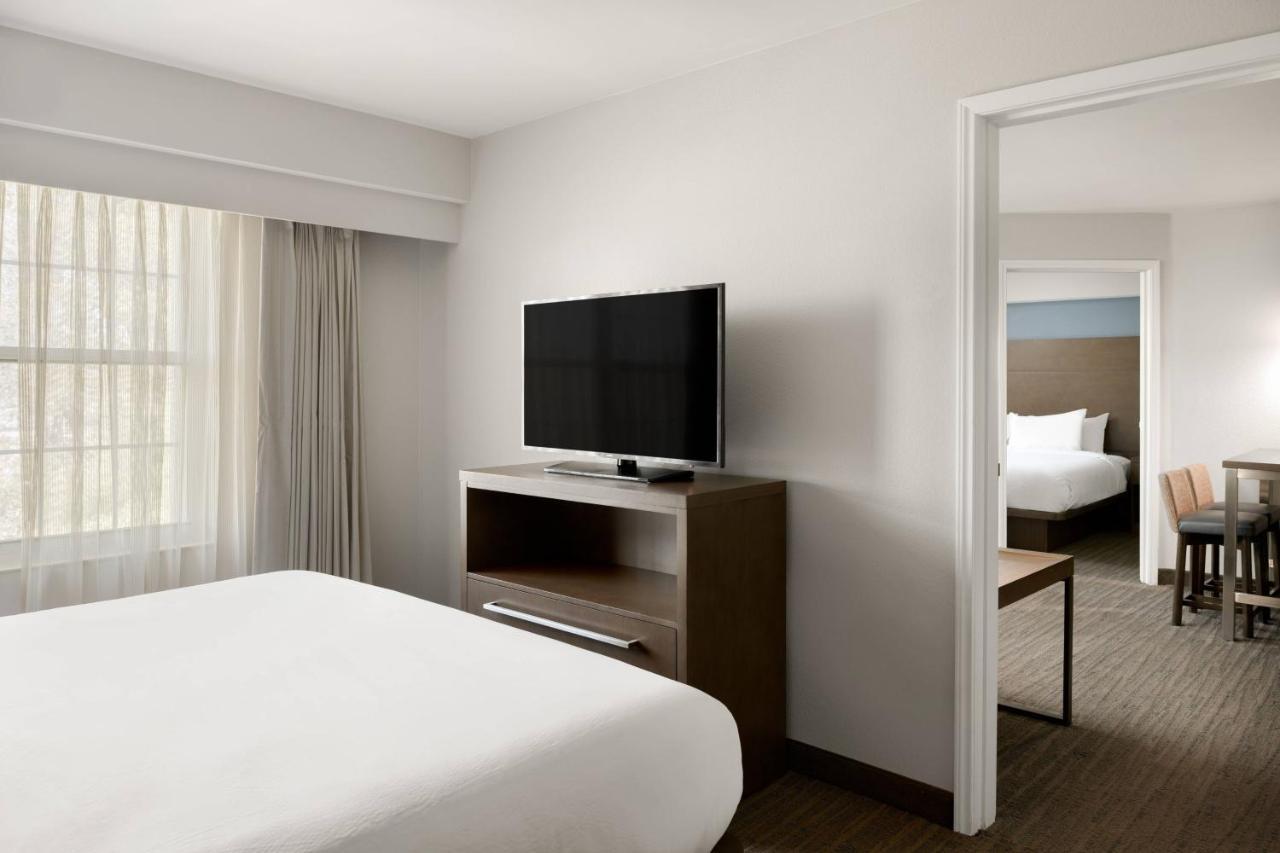 Residence Inn Pleasanton Bagian luar foto