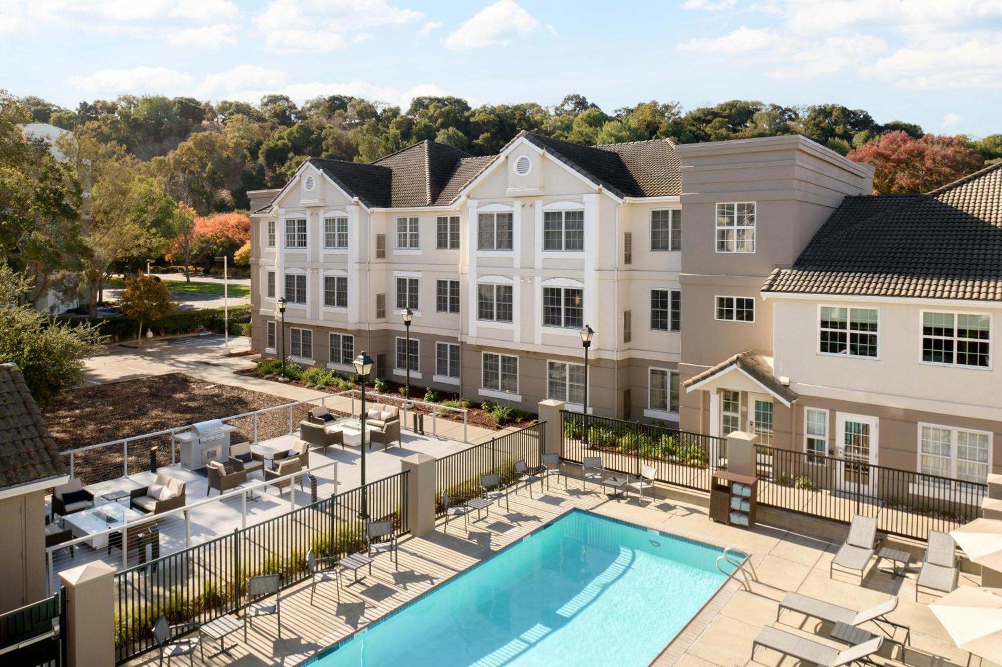 Residence Inn Pleasanton Bagian luar foto